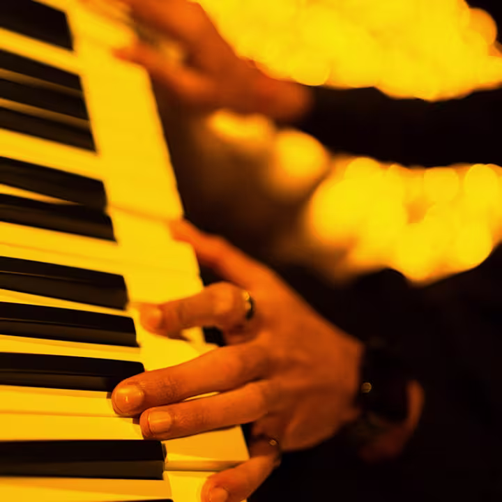 Candlelight Tribute to Arijit Singh